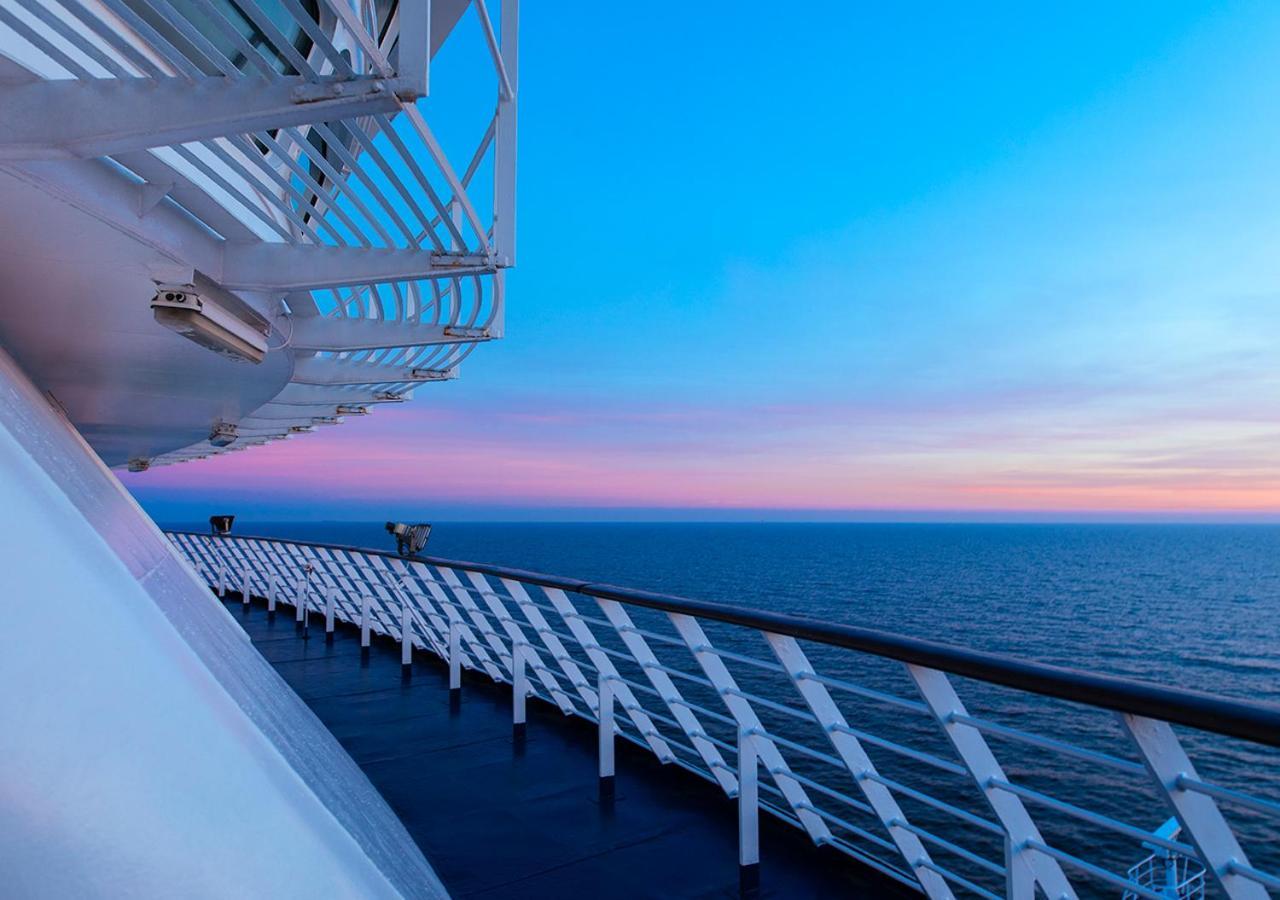 Viking Line Ferry Gabriella - One-Way Journey From Stockholm To Helsinki 호텔 외부 사진