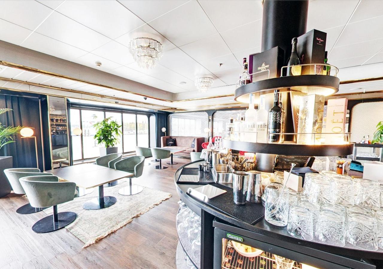 Viking Line Ferry Gabriella - One-Way Journey From Stockholm To Helsinki 호텔 외부 사진