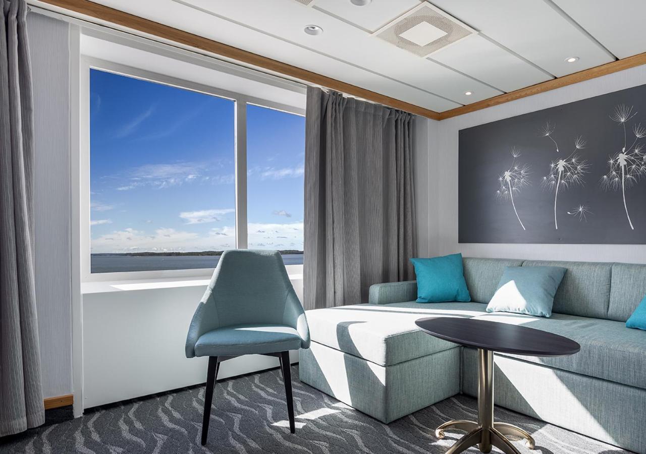 Viking Line Ferry Gabriella - One-Way Journey From Stockholm To Helsinki 호텔 외부 사진