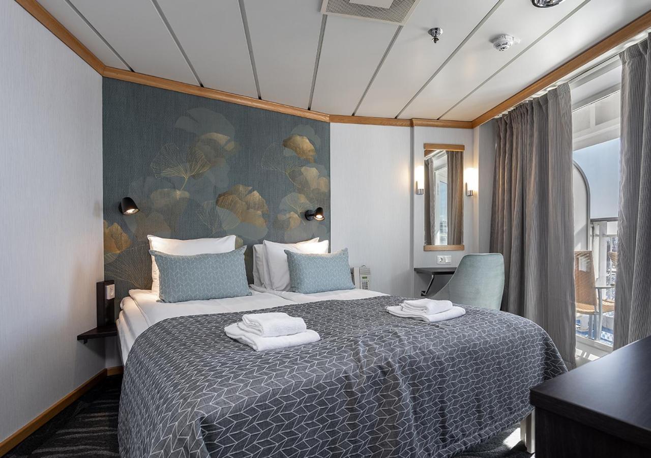 Viking Line Ferry Gabriella - One-Way Journey From Stockholm To Helsinki 호텔 외부 사진